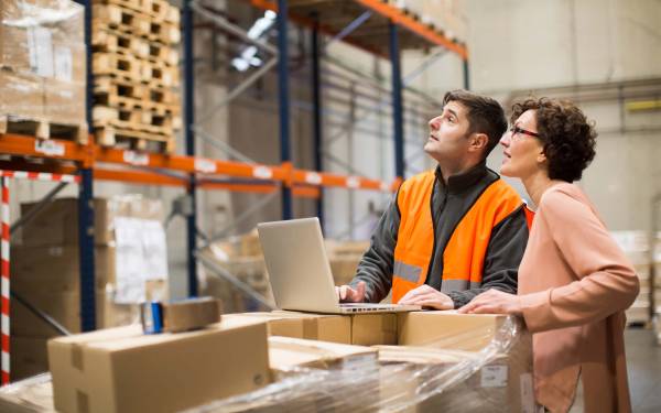 How to build an intelligent supply chain