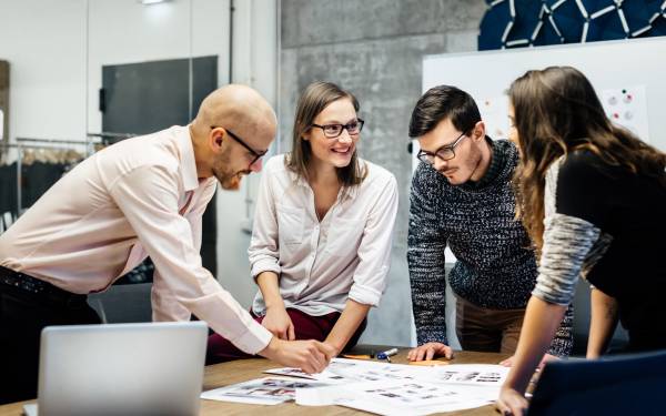 Implementing frictionless, digitally augmented, and data-driven deal desk operations can drive operational excellence and increased value across the sales lifecycle.