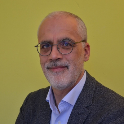 Portretfoto van Vincent van Heumen.