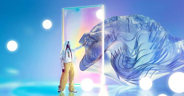 Een futuristische afbeelding met een vrouw in het midden die reikt naar een glazen paneel, met daarachter een grote glazen bloem.