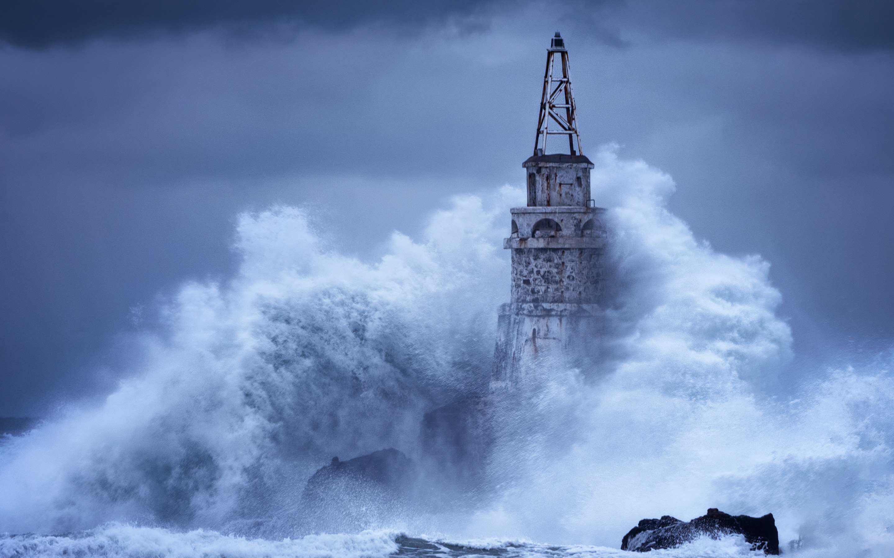 Flood-Report-Triple-I-Web-banner-2880x1800