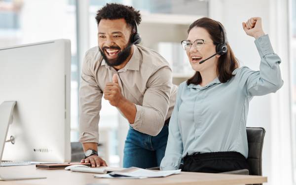 Engaged employees drive enhanced customer experiences blog